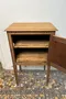 Ancien meuble d’appoint en sapin brut