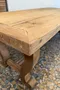 Table en chêne à piètement lyre