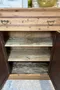 Ancien buffet parisien en sapin brut