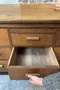 Ancien comptoir de mercerie en chêne – Années 50