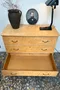 Commode vintage en bouleau madré