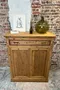 Ancien buffet parisien en sapin brut
