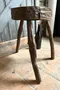 Tabouret primitif  en bois Début XXème 