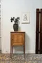 Ancien meuble d’appoint en sapin brut