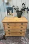 Ancienne commode en sapin