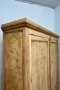 Armoire étroite en hêtre