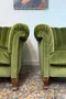 Paire de fauteuils Art Déco en velours vert