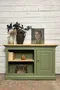 Petit meuble peint en vert 