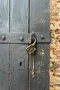 Armoire art populaire peinte en noir