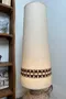 Grande lampe de sol vintage – grès et laine (années 70)