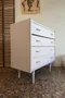 Commode vintage rose pâle
