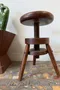 Tabouret d’atelier à vis en hêtre – début XXe siècle