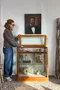 Ancienne vitrine de magasin en hêtre – Années 50