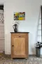 Petit meuble confiturier – Bois brut et plateau noir