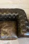 Chesterfield en cuir noir Années 70