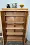 Armoire étroite en hêtre