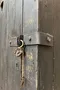 Armoire art populaire peinte en noir
