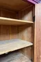 Ancienne armoire d’atelier bordeaux
