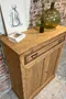 Ancien buffet parisien en sapin brut
