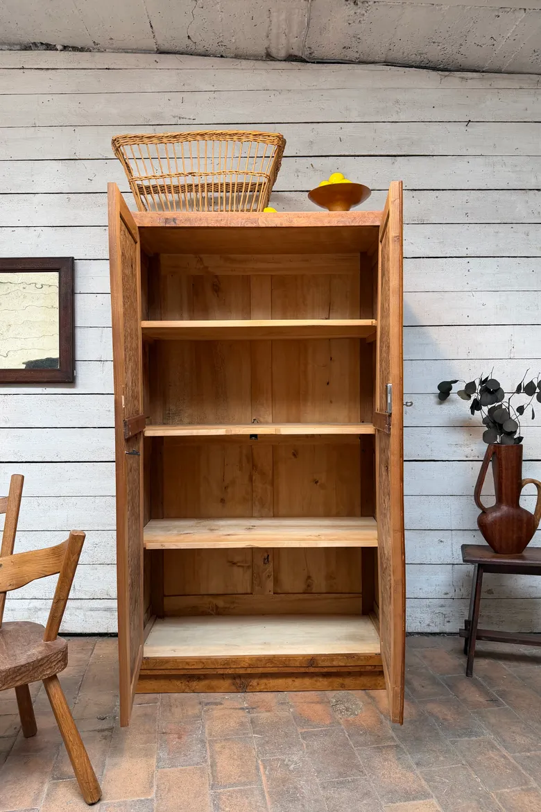 Armoire en loupe d’orme – années 60