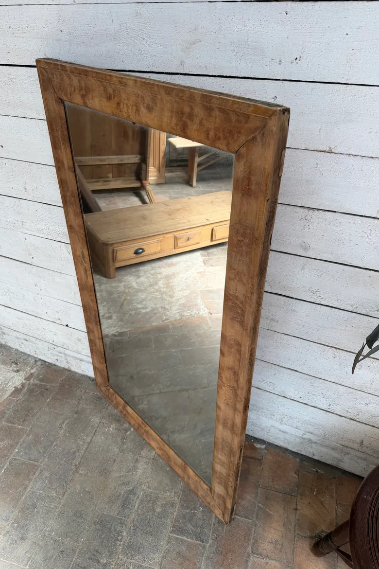 Miroir en loupe d’orme – fin XIXe siècle