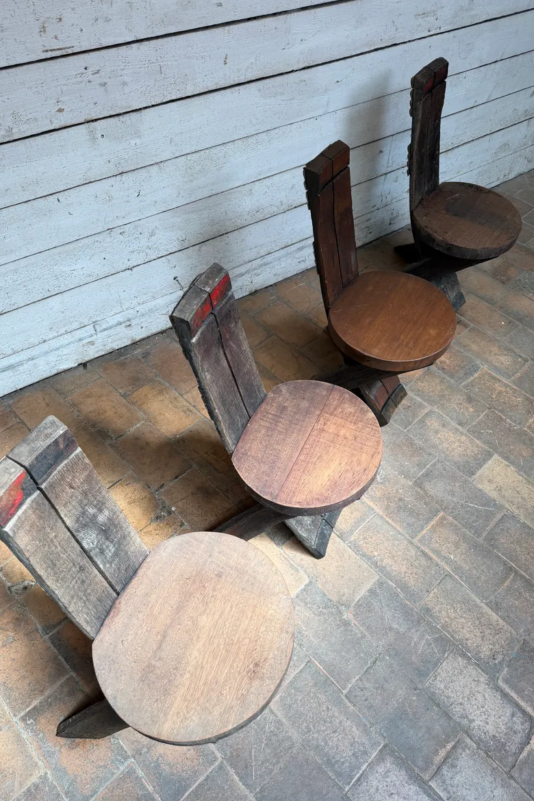 Série de 4 chaises de bistrot brutalistes