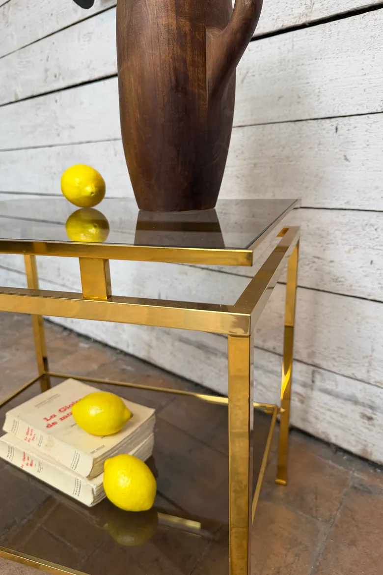 Table d’appoint en laiton doré