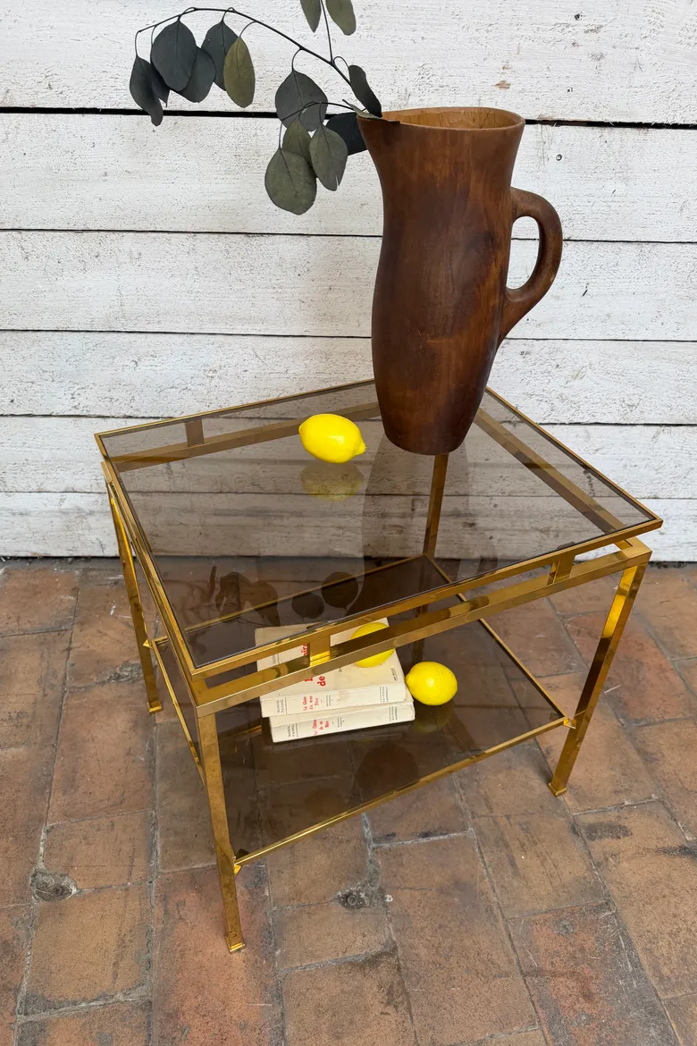 Table d’appoint en laiton doré