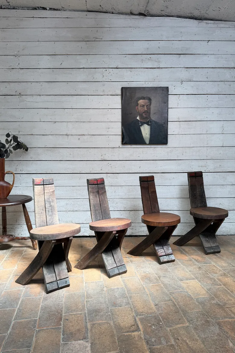 Série de 4 chaises de bistrot brutalistes