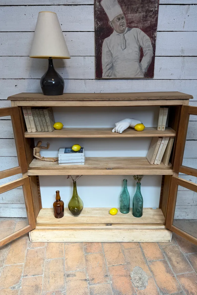 Petite vitrine 4 portes