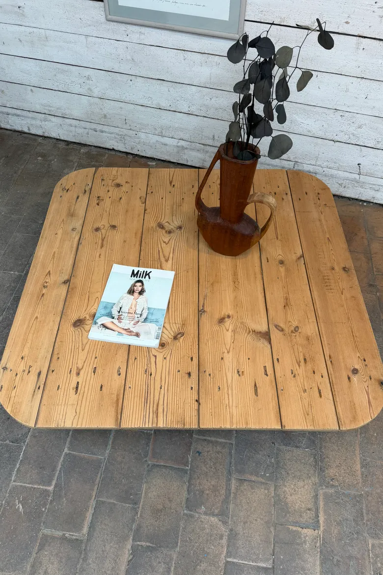 Table basse ancienne en sapin