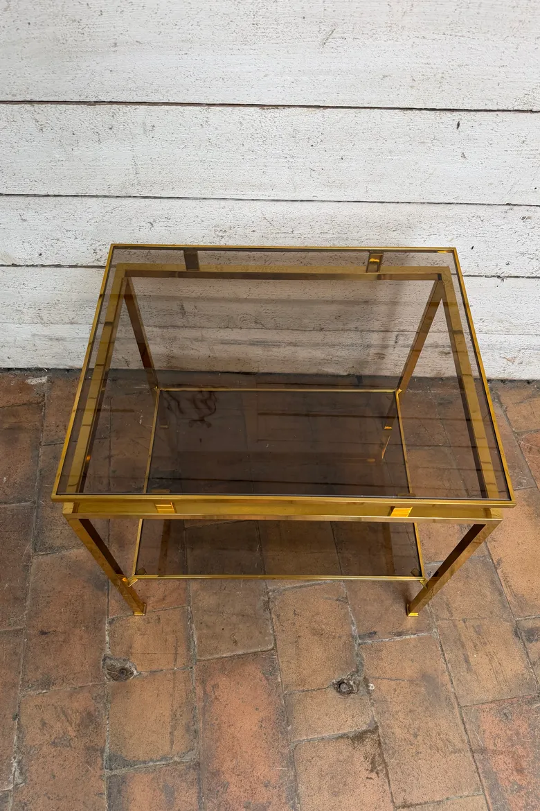 Table d’appoint en laiton doré