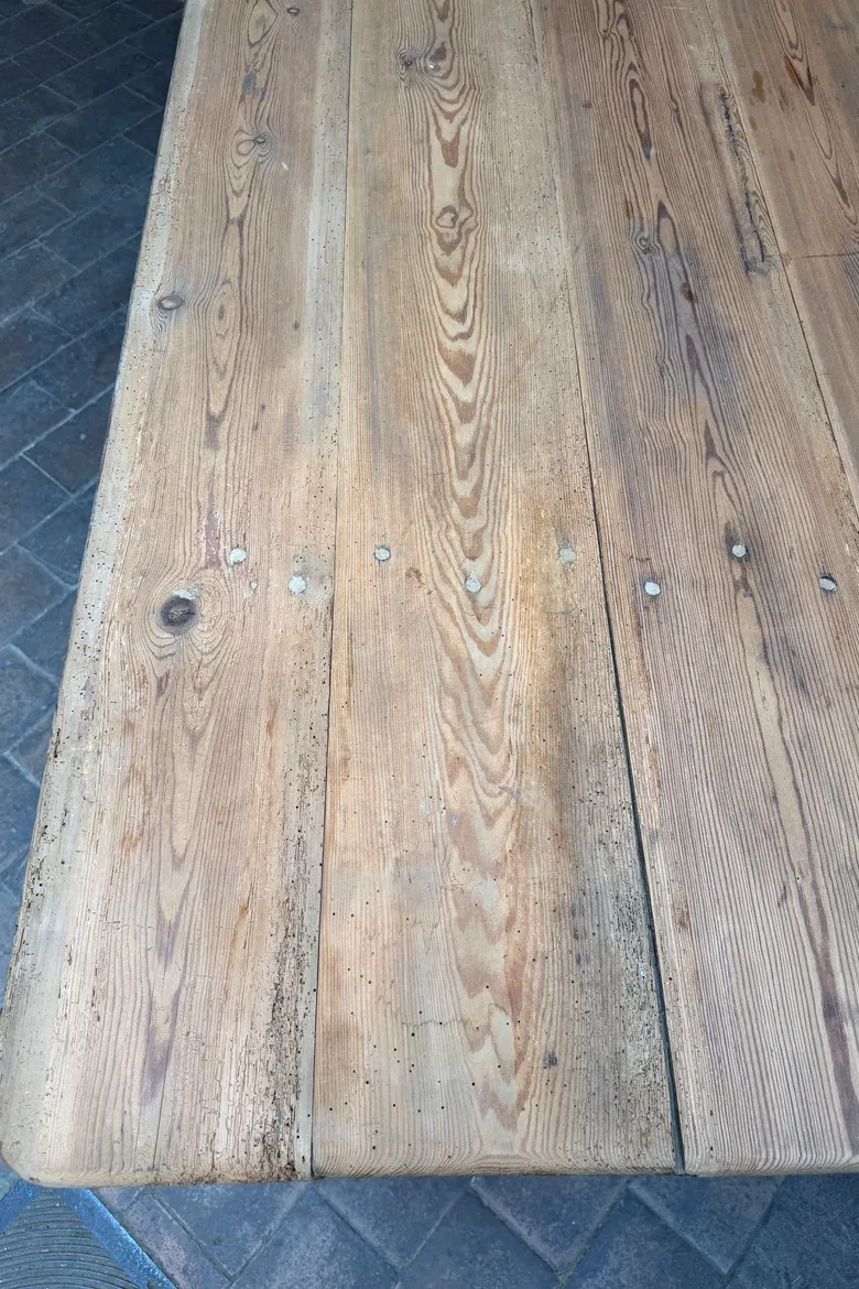 Ancienne table en sapin
