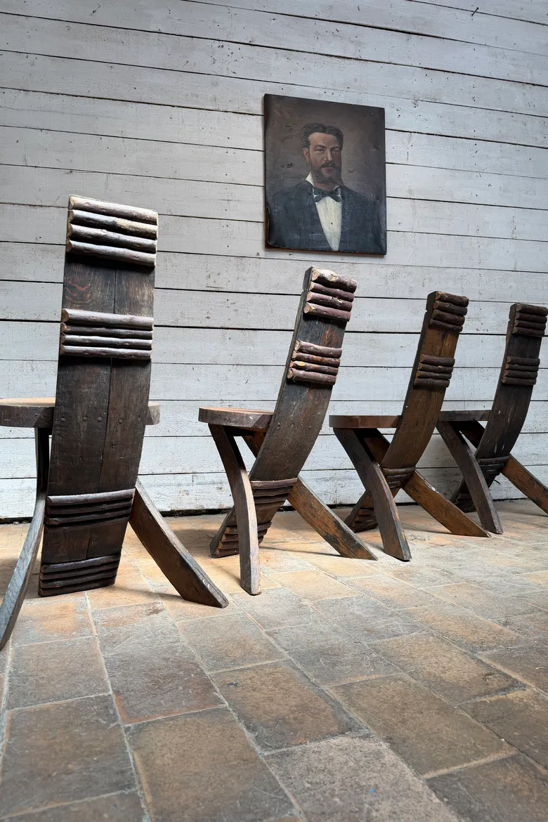 Série de 4 chaises de bistrot brutalistes