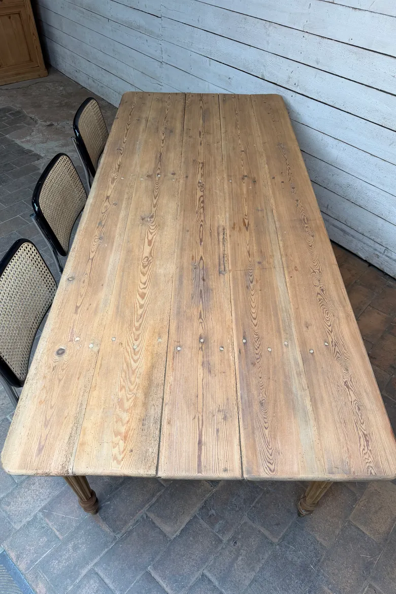 Ancienne table en sapin