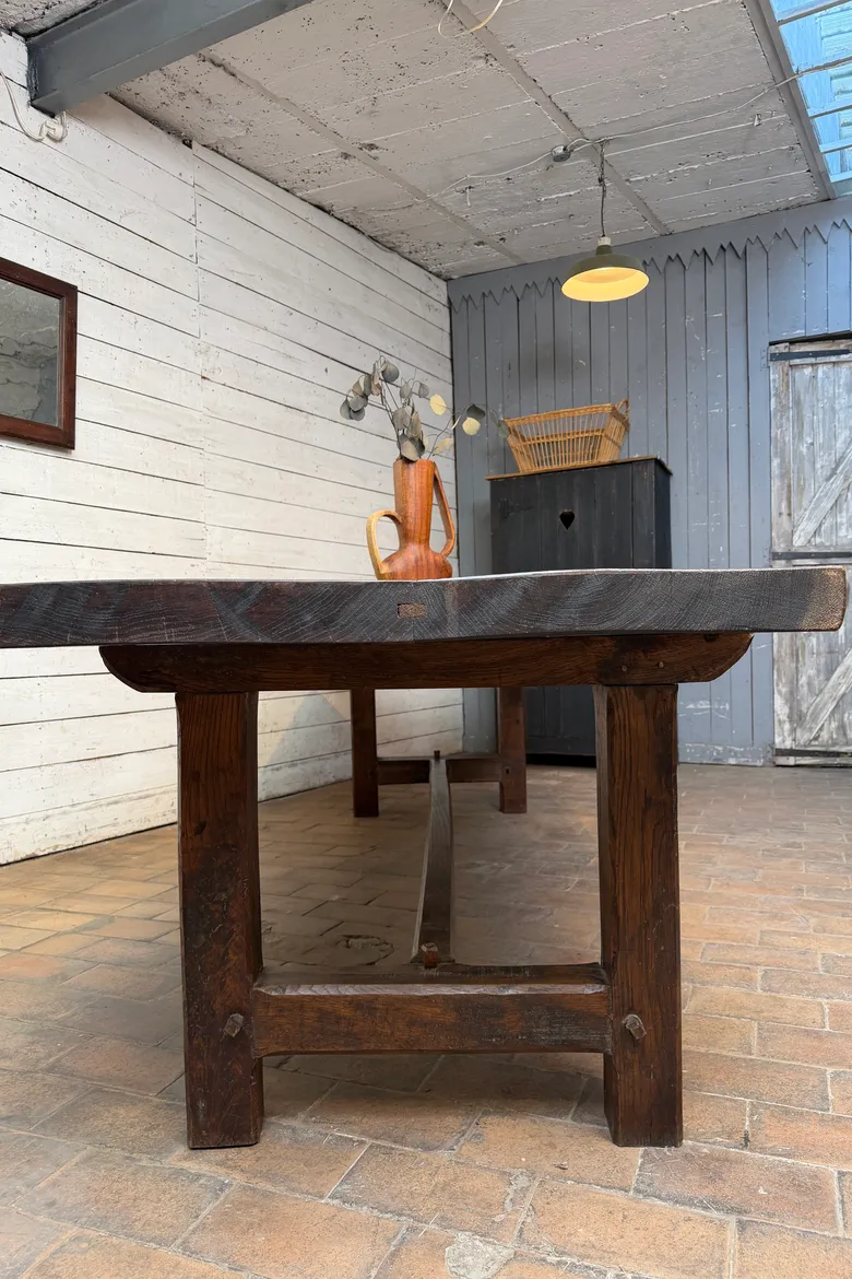 Grande table de communauté en chêne – fin XIXe / début XXe