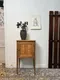 Ancien meuble d’appoint en sapin brut