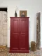 Ancienne armoire d’atelier bordeaux