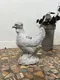 Poule décorative en béton – années 80