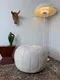 Pouf ballon en cuir blanc – années 80