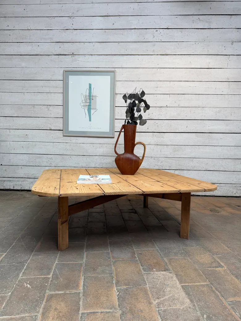 Table basse ancienne en sapin